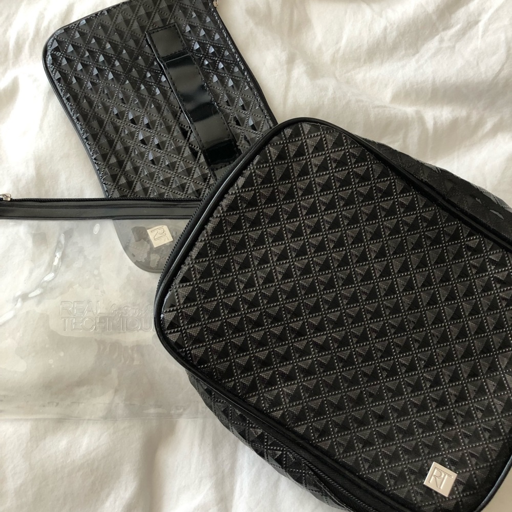 Real Techniques trio of makeup bags 🖤